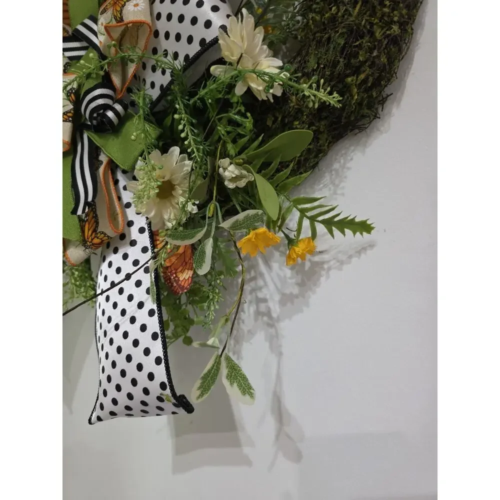 Handmade Butterfly Springtime Moss Daisy Wreath